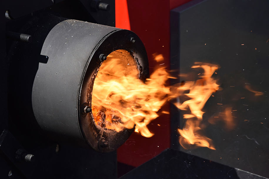 Industrieofen mit offener Flamme